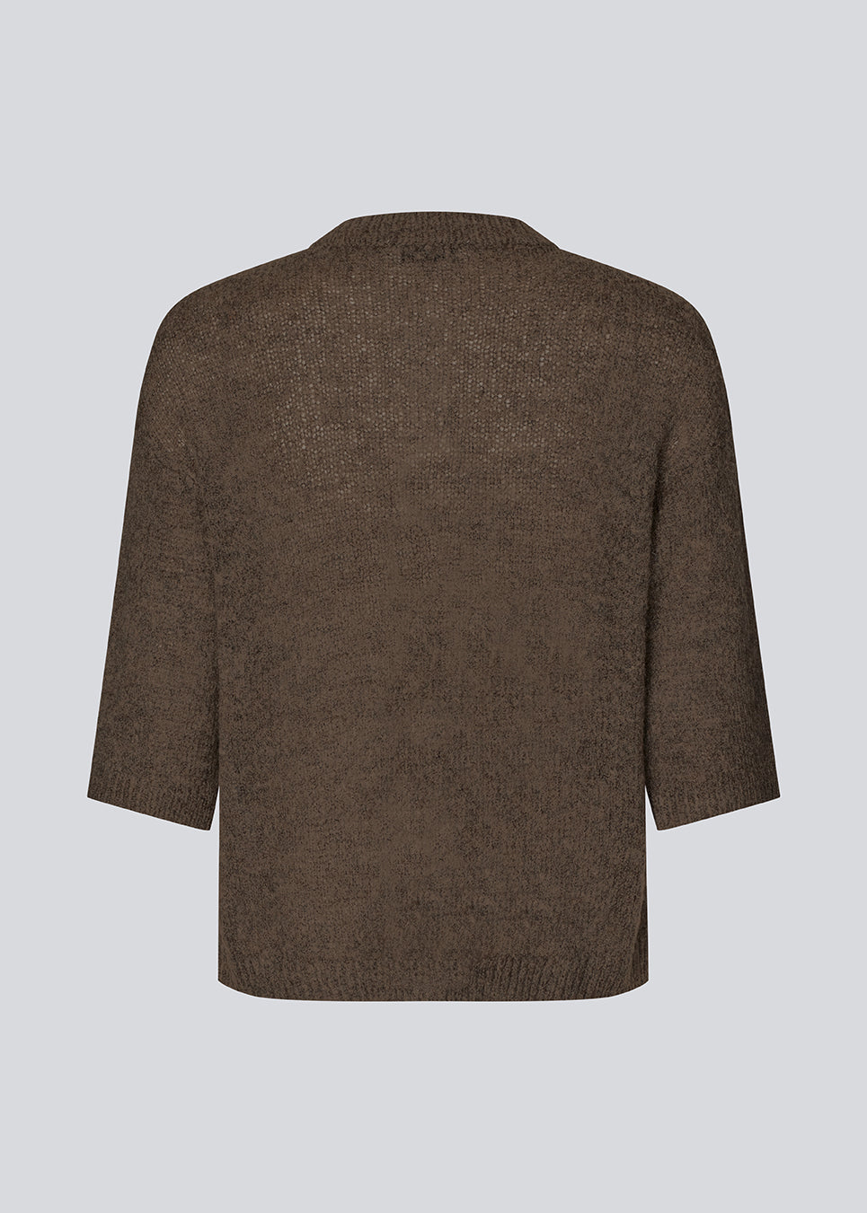 3/4-sleeve cardigan in lightweight, soft knit. The BailorMD Cardigan features ribbed trims, a button closure, and a relaxed fit – perfect worn alone or as a trendy layering piece.