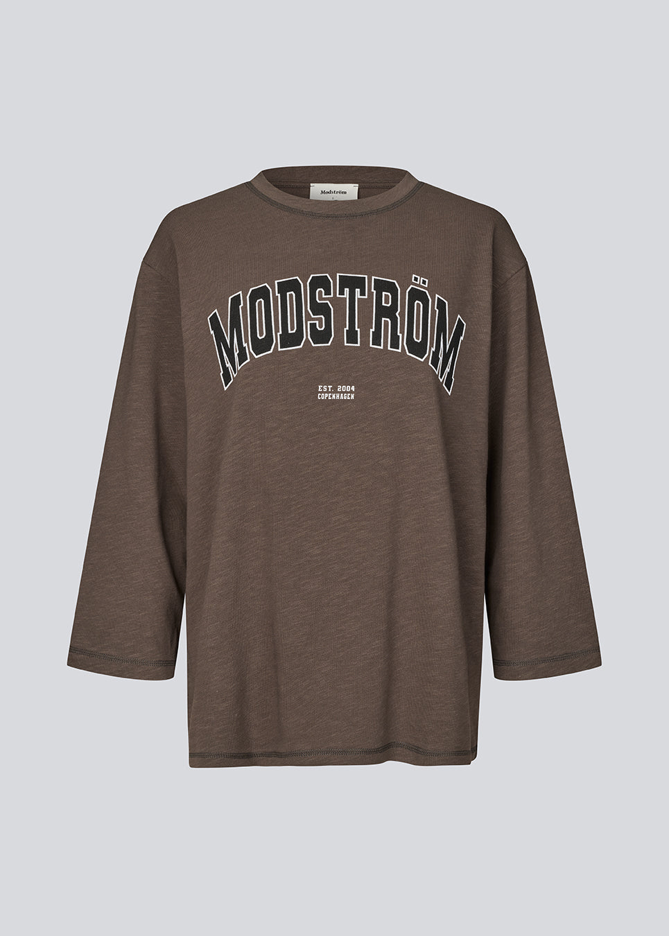 3/4-sleeve thick T-shirt with logo. The BambooMD T-Shirt is made from 100% organic cotton, features a round neckline, and has a relaxed fit in a thick, comfortable fabric – a cool and effortless style for everyday looks.