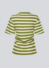 Fitted striped T-shirt with a subtle chest logo. The Barneymd T-Shirt features short, wide sleeves, a round neckline, and flattering side ruching – a chic and sporty must-have for a sleek wardrobe.