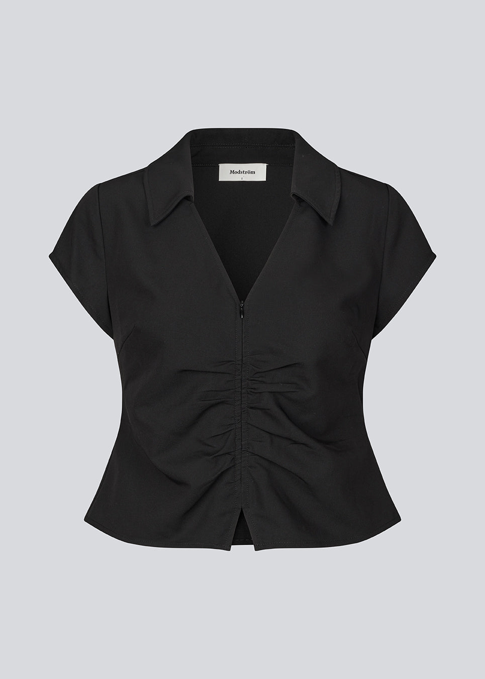 Feminine, tailored top. The BeamMD Top features a shirt collar, short sleeves, a V-neckline, and a front zip closure with gathered detailing - a flattering and trendy style, perfect for taking you from day to night.