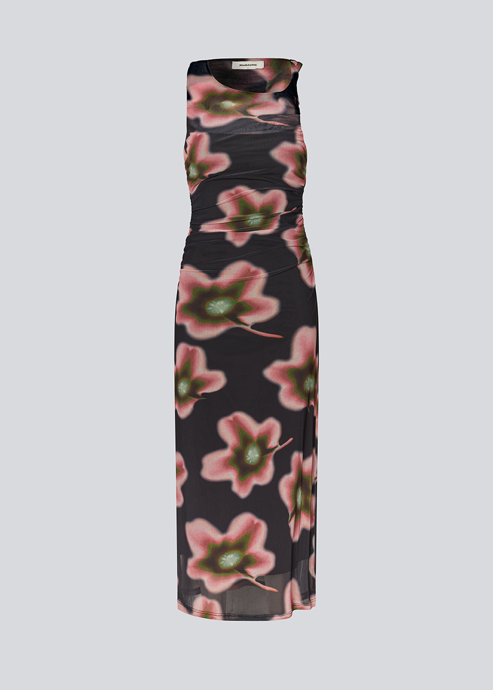 Elegant, fitted maxi dress in lightweight, sheer mesh with draped detailing. The BenjaMD Print Dress is designed in a graphic floral print for a modern and eye-catching look - perfect for occasions where you want to stand out in style and fashion.