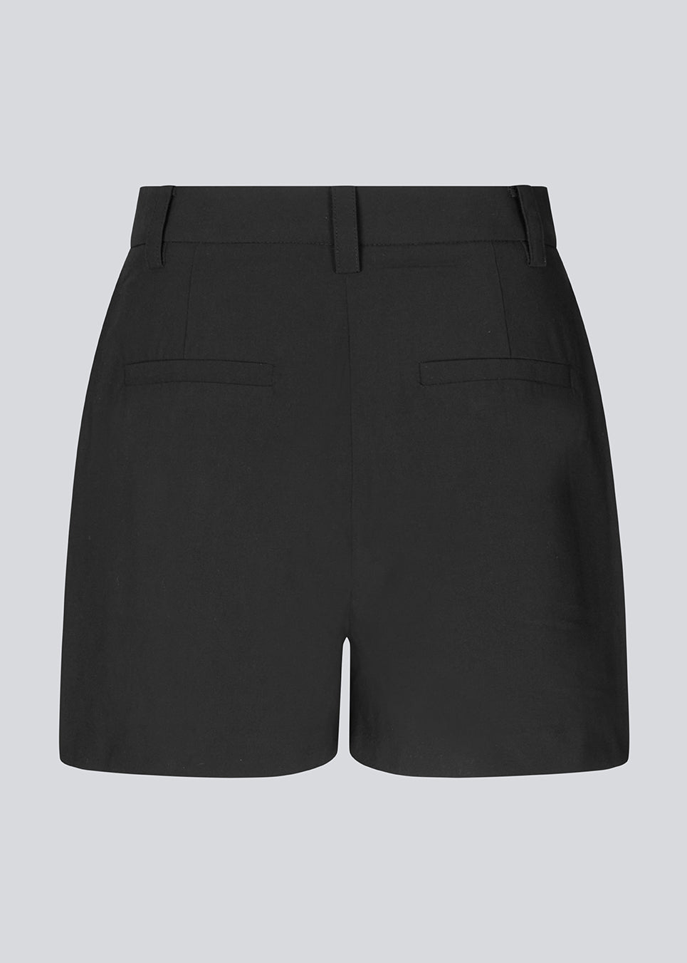 Discover elegance and comfort with our BennyMD High-Waisted Shorts. These black shorts feature a tight fit with discreet side pockets and decorative paspoil pockets on the back. BennyMD shorts come with a zip fly and button closure, along with belt loops for added style.