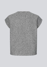Trendy vest in a wool-look. The BibberMD Vest features a front zip closure, round neckline, and side pockets with flaps and snap buttons – a sleek and chic layering piece that adds a modern, polished touch to the wardrobe.