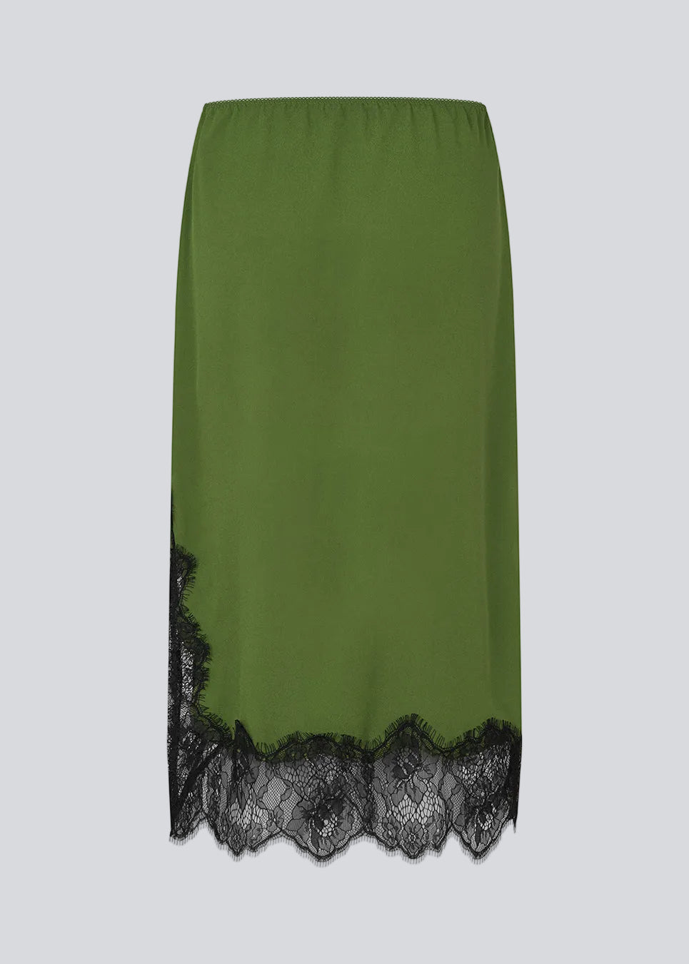 Edgy midi skirt with contrasting lace. The BirkMD Skirt features an elastic waistband and a relaxed, flattering fit - a cool and feminine style, made from 100% recycled polyester.
