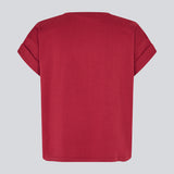 T-shirt in organic cotton in dark red with a slightly cropped length. BrazilMD short t-shirt has a rounder neck and rolled up sleeves.&nbsp;