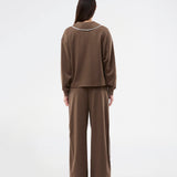 Cool sweatpants with wide legs. The BrynhildMD Pants feature an elastic waistband and combine comfort with a sporty, sleek look – a trendy and effortless must-have for casual outfits.