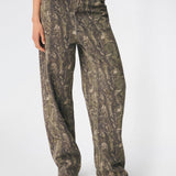 Jeans featuring a bold camouflage print and a relaxed straight-leg fit. CartonMD Print Jeans are designed with a high waist, classic five-pocket styling, belt loops, and a zip fly with button closure. The all-over print creates a modern statement look, while the straight silhouette makes them easy to style for both everyday wear and seasonal trends.