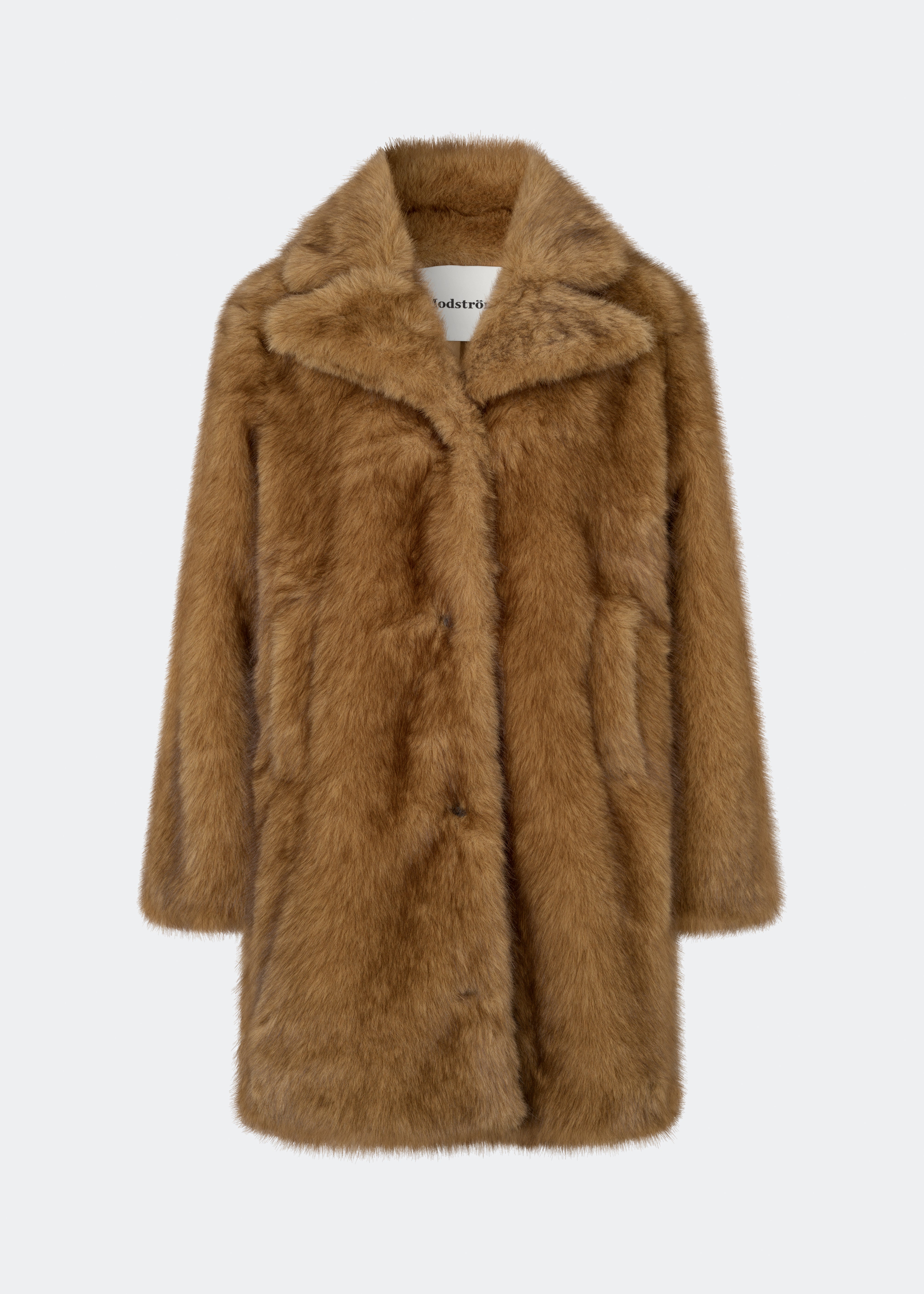 Textured faux-fur coat with a wide collar, button closure, side pockets and a straight, knee-length silhouette. Wear it over a mini dress or with denim. The model is 175 cm tall and is wearing a size S/36.