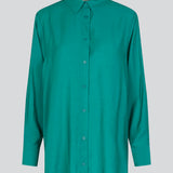Easy-fitting shirt in green with a relaxed fit in an EcoVero viscose blend. ChristopherMD shirt has a collar, long sleeves with cuff. Button closure in front.