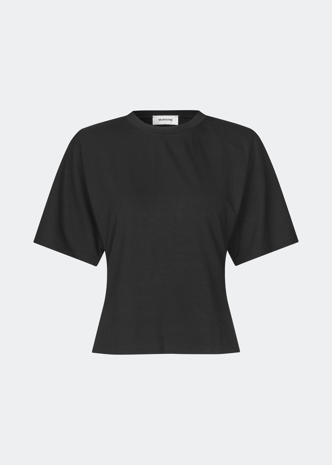 Classic T-shirt crafted from a soft and comfortable fabric. Ciliane T-shirt features a gently fitted silhouette with a crew neckline, short sleeves, and built-in shoulder pads that create a modern, structured look. Its clean, timeless design makes it a versatile wardrobe essential, perfect to wear on its own or layered under jackets, knitwear, and blazers.