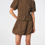 Voluminous balloon skirt with a modern look. Cirkelmd skirt is made from 100% recycled nylon and designed with an elastic waistband and a distinctive balloon silhouette for a feminine, statement-making shape. A stylish wardrobe piece that pairs effortlessly with everything from a simple T-shirt to an elegant top.