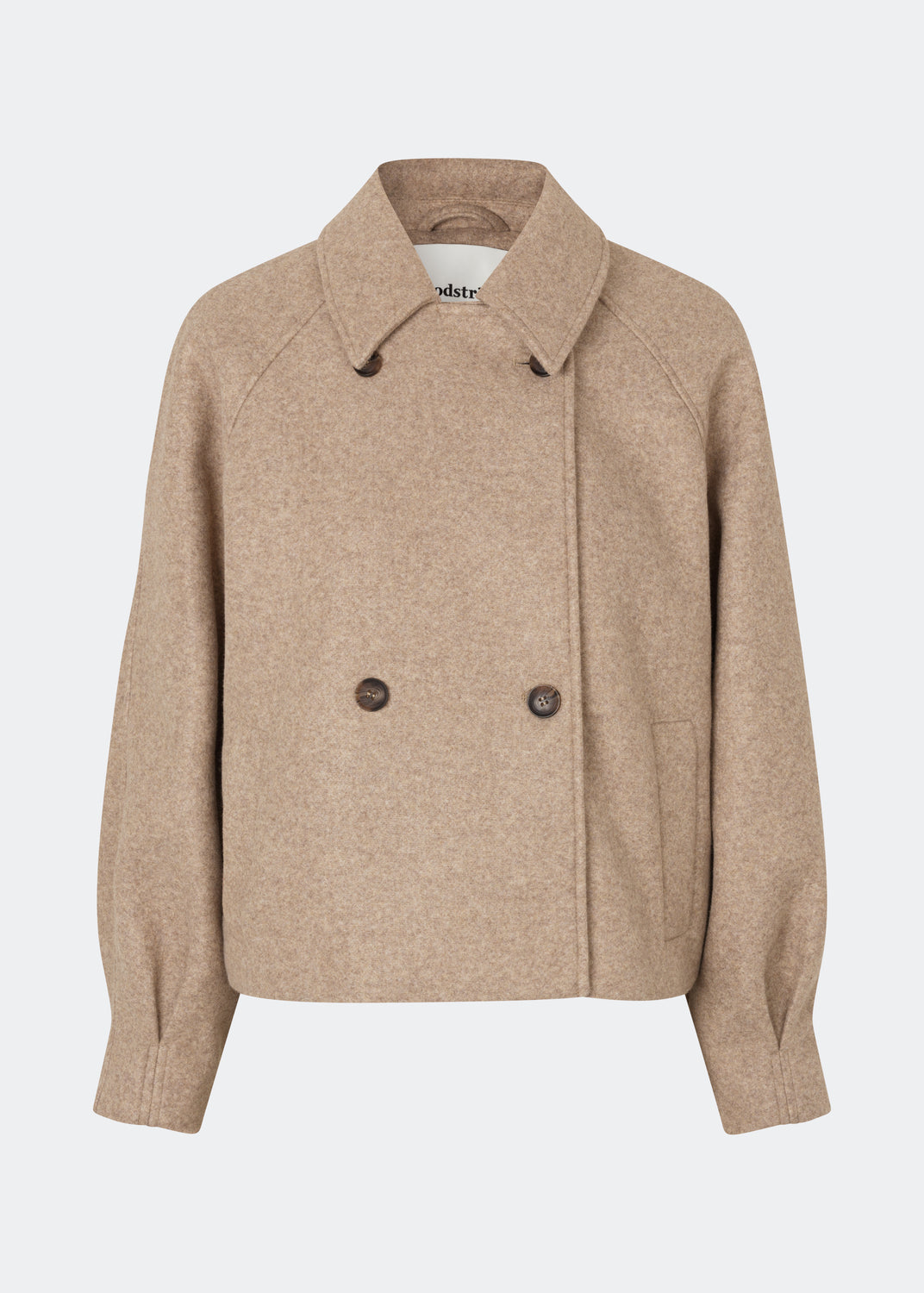 Short jacket with a timeless, sophisticated aesthetic. Cleamd jacket features a relaxed, slightly boxy silhouette with a double-breasted button closure, classic collar, and raglan sleeves for a soft and comfortable fit. Discreet side pockets and clean lines enhance the minimalist design, while the cropped length makes it perfect for both everyday wear and more polished looks.