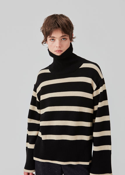 Buy CorbinMD stripe t-neck - Summer Sand Black – Modström COM