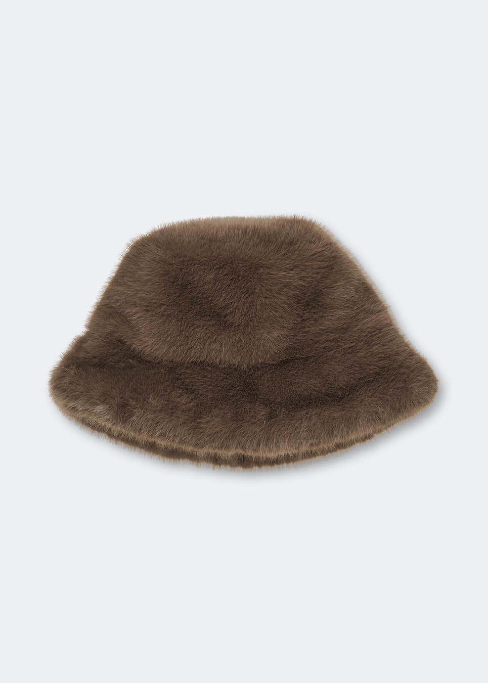 DemmiMD Hat is a soft bucket hat with a fluffy finish and a classic rounded shape. The wide brim gives the hat a relaxed expression and makes it an easy addition to seasonal looks. Style it with a jacket or knitwear for a cool everyday look.