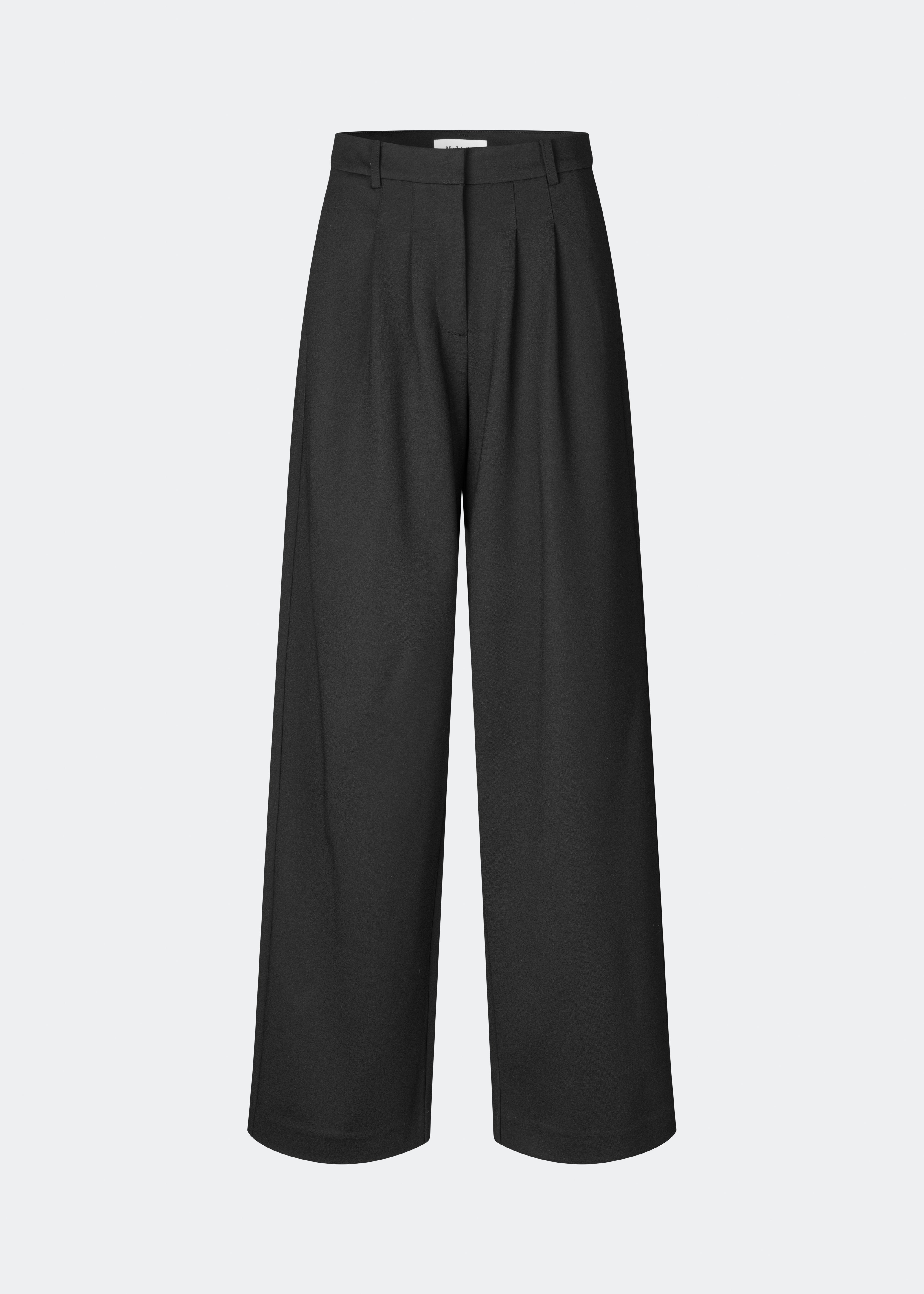 Wide-leg tailored pants with a high waist, front pleats, side pockets and flap pockets at the back. Wear them with the matching Dorit blazer or strapless top.