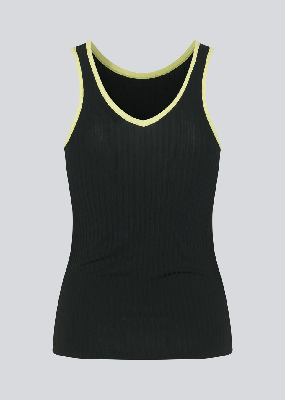 Tight-fitted sleeveless top in a stretchy material with a round neck cutting lower on the back. FaizMD top has contrasting bias tape. The model is 175 cm and wears a size S/36.