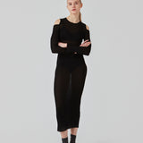 Ribknitted dress in a light knit material. FajtelMD dress cuts at the knees and has long sleeves with cut outs on the shoulders. The model is 175 cm and wears a size S/36.