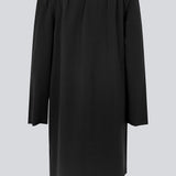 Off shoulder dress in EcoVero viscose cut to end at the knees. FanyaMD dress has a loose silhouette with long, wide sleeves. The model is 175 cm and wears a size S/36.