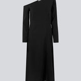 Midi dress designed in an EcoVero viscose quality. FanyaMD long dress has a normal fit with asymmetrical long sleeves with a bare shoulder, cutline at the waist and a slit in front. The model is 175 cm and wears a size S/36.