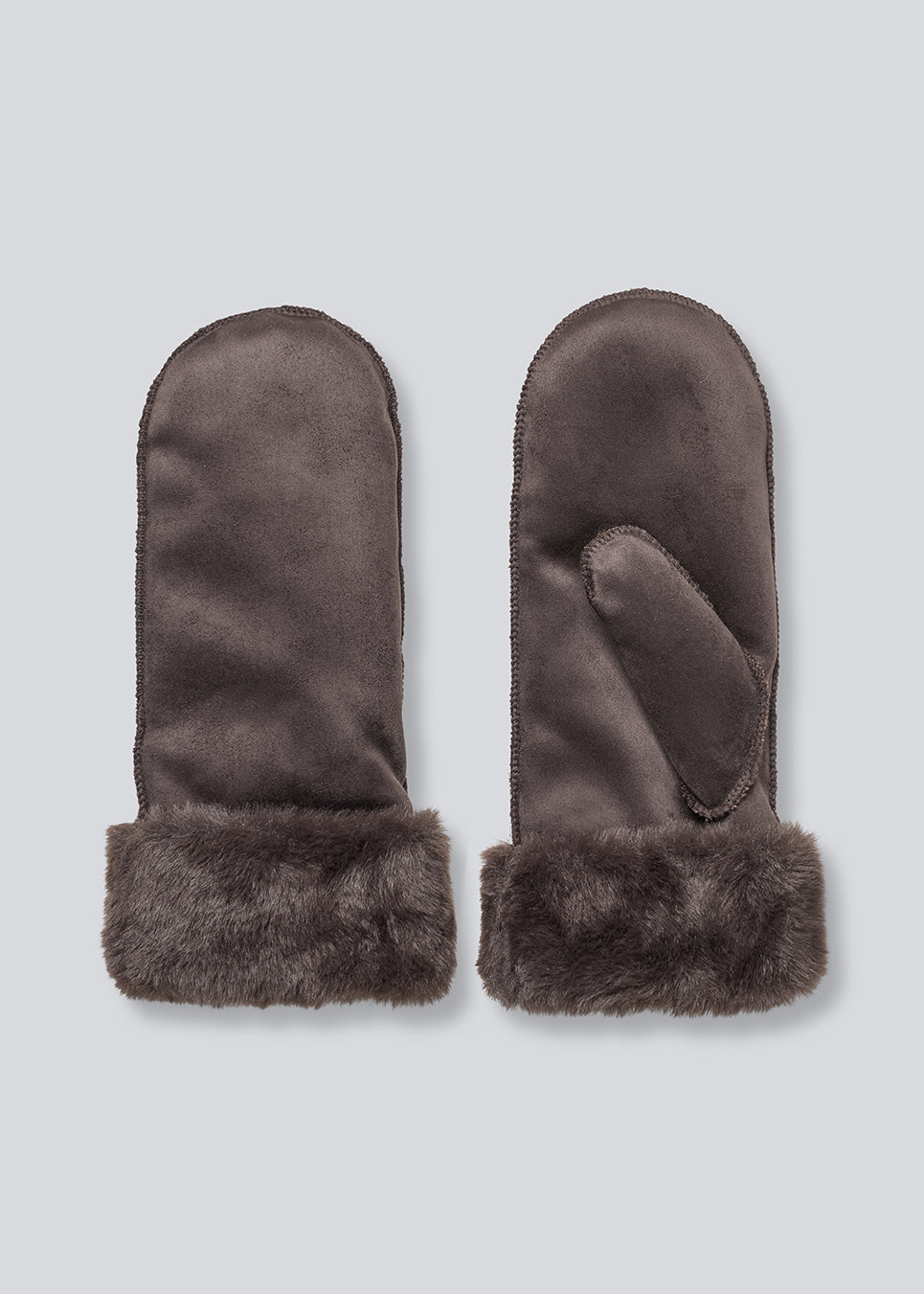 Gloves in a soft faux suede material with faux fur details.&nbsp;
