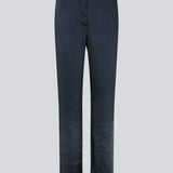 Satin pants with a soft drape and straight, slim legs. FuniMD pants has a zip fly and button with elastication at the back of the waist. The model is 175 cm and wears a size S/36.