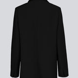 Gale blazer in Black has a classic and elegant design, fulfilled by the beautiful revers collar and a long fit. The blazer has a button closure at the front and a chest pocket at the left side. Buy Gale Pants, Gale straight pants, GaleMD skirt or GaleMD shorts in the same color that fits the Blazer.