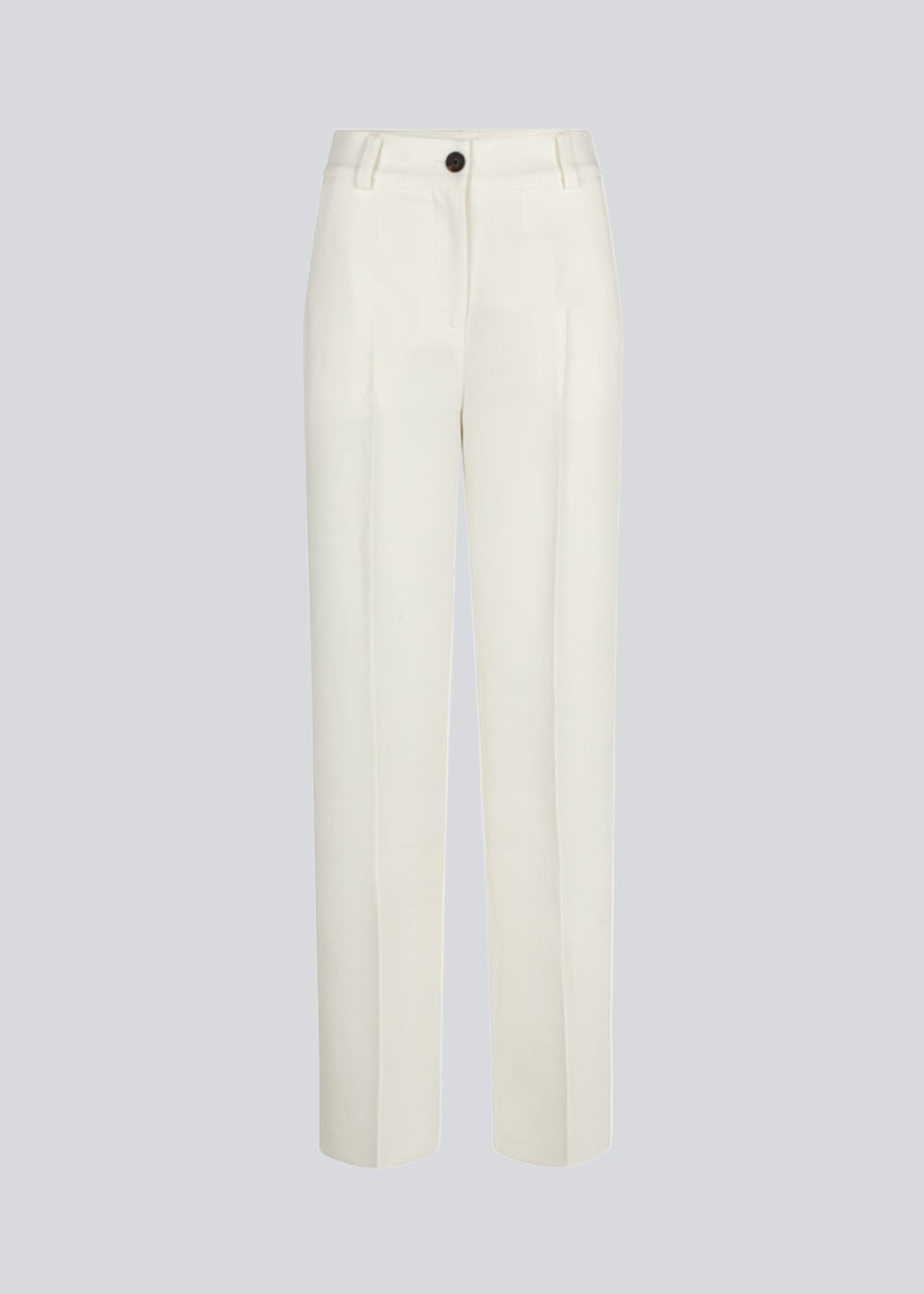 Gale pants in white have a classic design. The pants have straight, wide legs with pressfolds, which creates an elegant look. The model is 175 cm and wears a size S/36.  Style with matching blazer: Gale blazer in white.