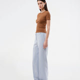 Gale pants has a classic design. The pants has straight, wide legs with pressfolds, which creates an elegant look.