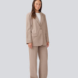 GaleMD 2 blazer features the classic and well-known Gale design, but in a lighter quality. The blazer has a button closure in front and a chest pocket on the left side. 