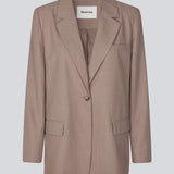 GaleMD 2 blazer features the classic and well-known Gale design, but in a lighter quality. The blazer has a button closure in front and a chest pocket on the left side. 