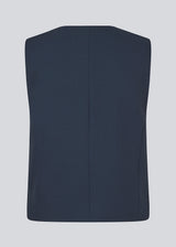 Tailored navy vest in woven quality with a v-neckline, buttons in front and fake paspel pockets. GaleMD 2 vest is fully lined.