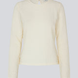 Slim fit top in a structured cotton blend. GeraldinaMD top has long sleeves, a round neckline and a keyhole opening at the back with a button for closure. The model is 175 cm and wears a size S/36.