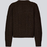 Cableknit jumper in dark brown in wool-blend quality. GrannonMD o-neck has a relaxed fit with long sleeves and a round neck, with rib trimmings at neck, sleeves and hem. 