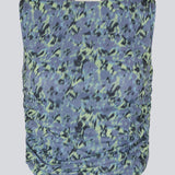 Short, slim-fit top in a recycled quality with print. HamiltonMD print top has a high boat neck, is sleeveless, and has elastic ruching at sides and at the shoulder seam. The model is 175 cm and wears a size S/36.