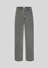Cotton jeans with a slight stretch. HarveyMD pants has 5 pockets, straight and wide legs, and a high waist with fly and button closure. The model is 175 cm and wears a size S/36.