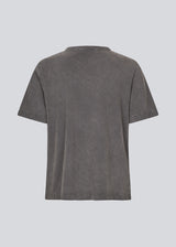 T-shirt made from cotton jersey with short sleeves. HellenMD washed t-shirt has a relaxed fit with wide sleeves and a round neck.