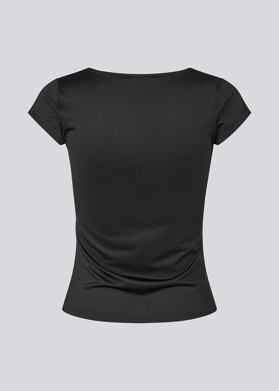 Fitted black T-shirt with draping. The Himamd Drapy T-shirt is made from 95% recycled polyester and features an elastic fit. The sophisticated draping adds a feminine and modern twist, perfect for both everyday and evening looks.&nbsp;