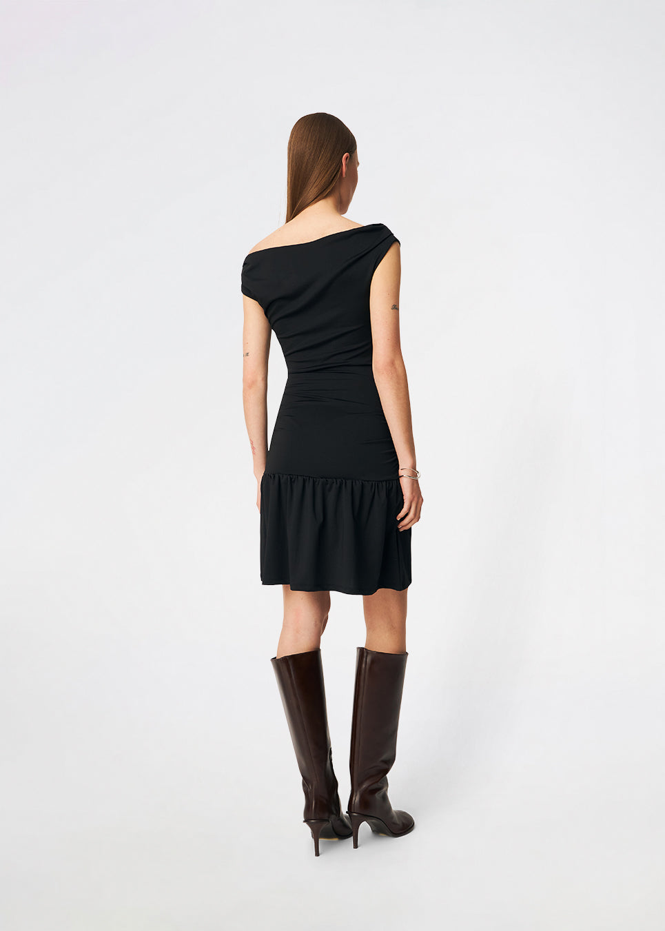 Off-the-shoulder dress crafted from a soft and stretchy fabric. HimaMD Flare Dress features a fitted silhouette with a wide folded neckline that can be worn off the shoulders, gathered detailing at the waist, and a feminine flared hem. The body-hugging fit enhances the silhouette, while the soft stretch fabric ensures all-day comfort.