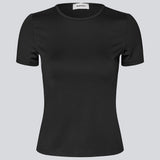 Fitted black T-shirt in 95% recycled polyester. The Himamd O-Neck T-Shirt features a flattering cut and is an everyday favorite that can be easily styled with anything.

Material:
5% Elastane
95% Recycled Polyester