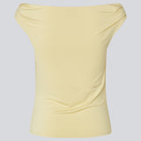 Off-shoulder top in a stretchy material. HimaMD off-shoulder top is fitted and slightly cropped. 