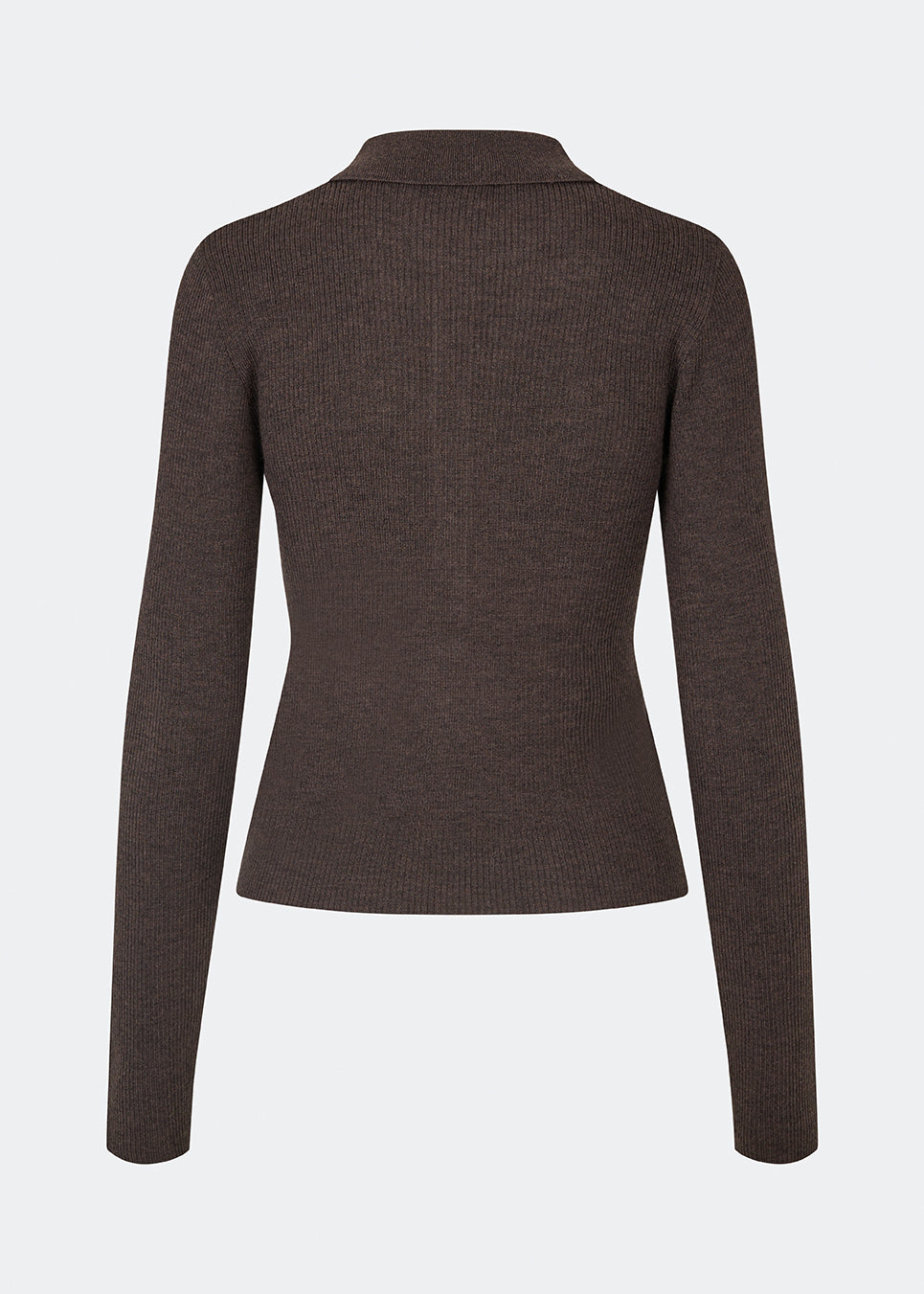 Fitted cardigan made from a soft, rib-knitted wool. HirokiMD cardigan has a collar, buttons in front, and long sleeves with slit and buttons. The model is 175 cm and wears a size S/36.