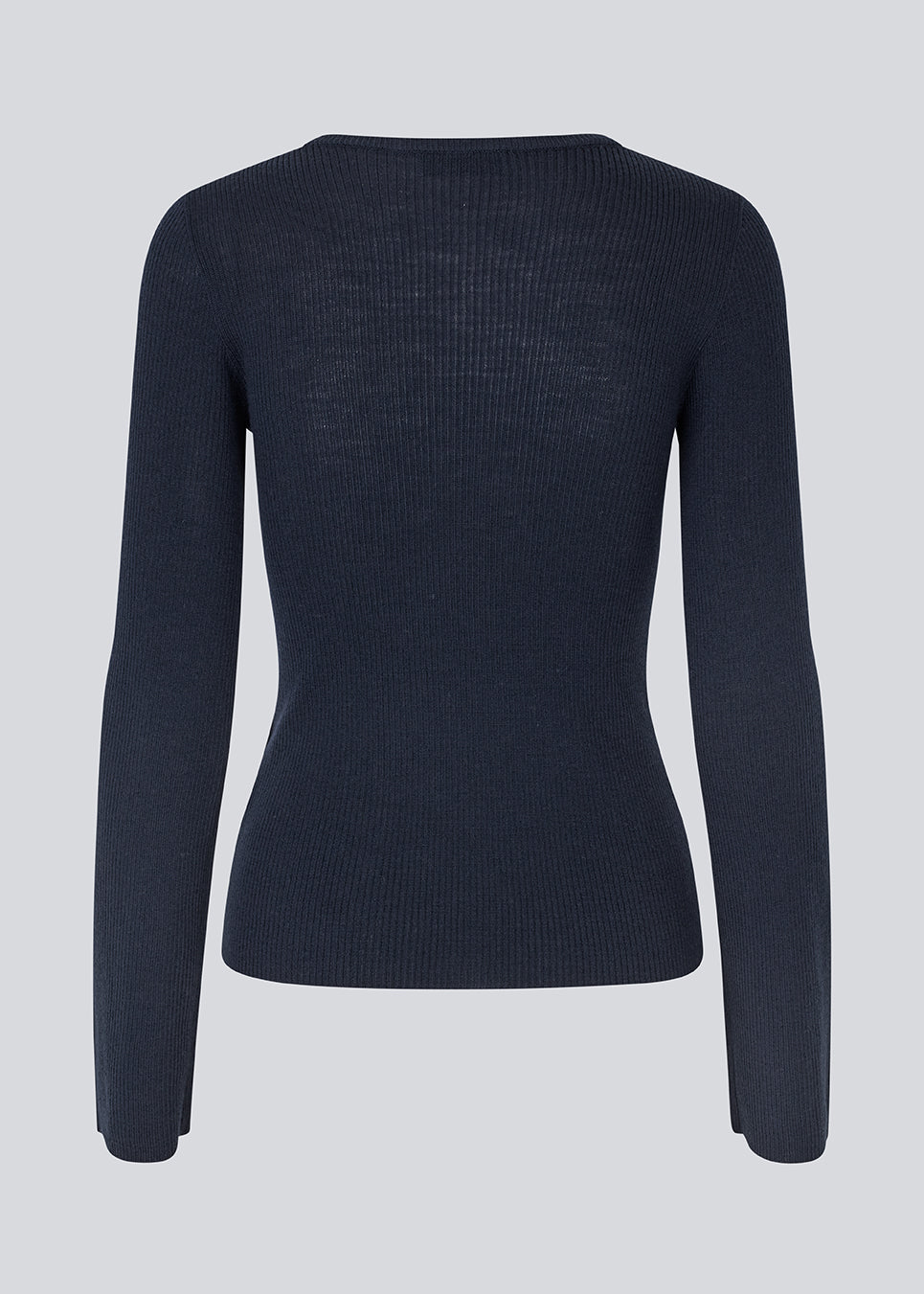 Fitted top made in a soft, rib-knitted wool. HirokiMD o-neck has long flared sleeves. 