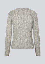 Loose grey knit in 100% wool. HowieMD cable o-neck has a round neckline, long sleeves and cable knit.
