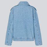 Meet our newest denim jacket made with inspiration from our bestseller leather jacket HullaMD jacket. The jacket in denim has a bias zipper in front and lapels with push buttons. IbenMD jacket has bias front pockets with zip closure in front. Get the trend and shop a denim jacket!