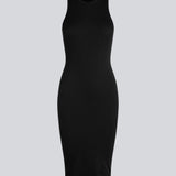 Basic dress in a soft ribbed cotton fabric. IgorMD dress in Black is a slim-fitted style with racer back. Perfect to style for a sporty and relaxed look. The model is 173 cm and wears a size S/36