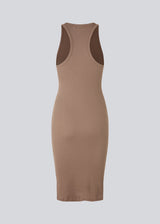 Basic dress in brown in a soft ribbed cotton fabric. IgorMD dress is a slim-fitted style with racer back. Perfect to style for a sporty and relaxed look. 