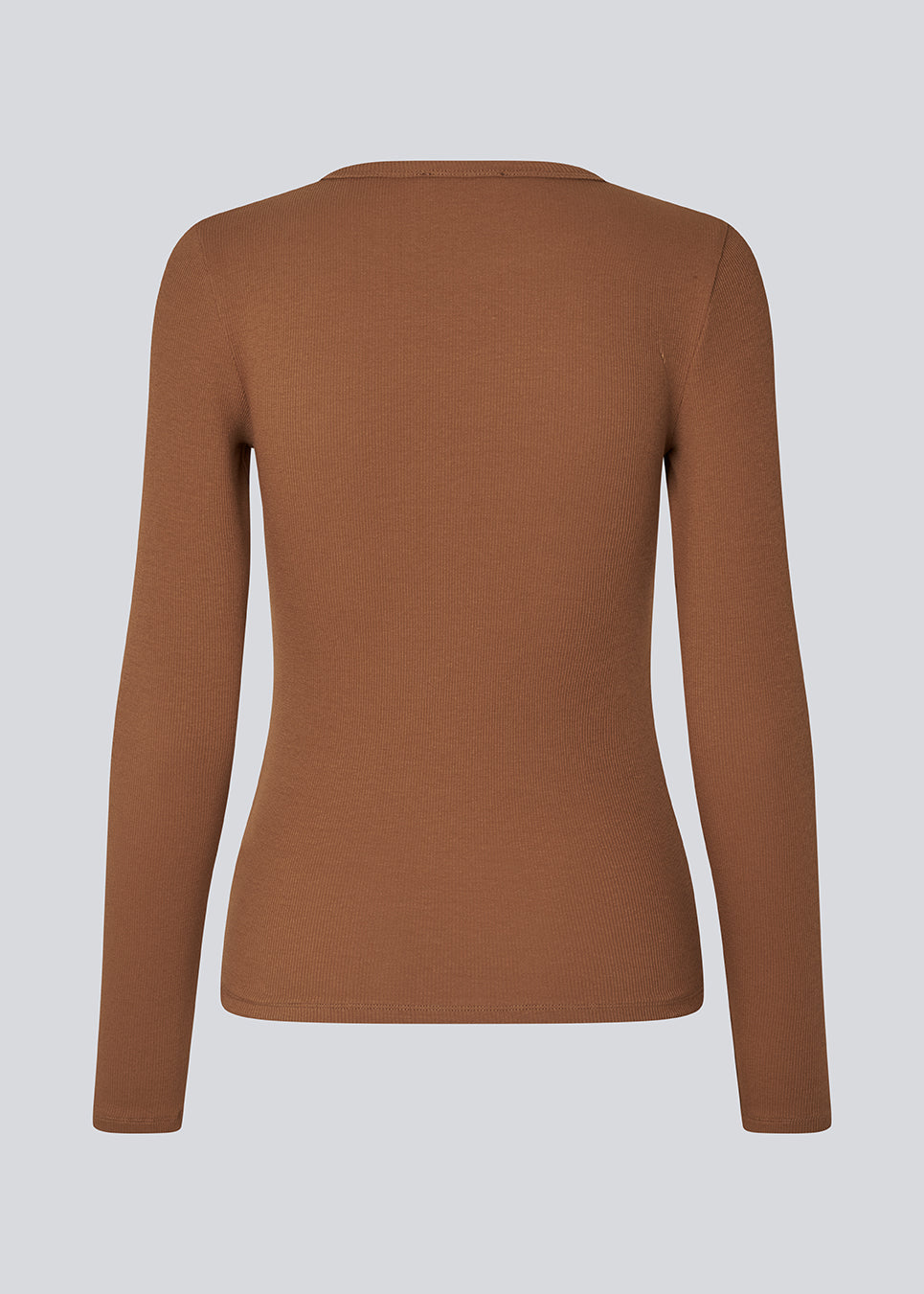 Basic t-shirt in soft cotton rib with stretch. Igormd short t-shirt has a tight fit with short sleeves.