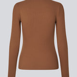 Basic t-shirt in soft cotton rib with stretch. Igormd short t-shirt has a tight fit with short sleeves.