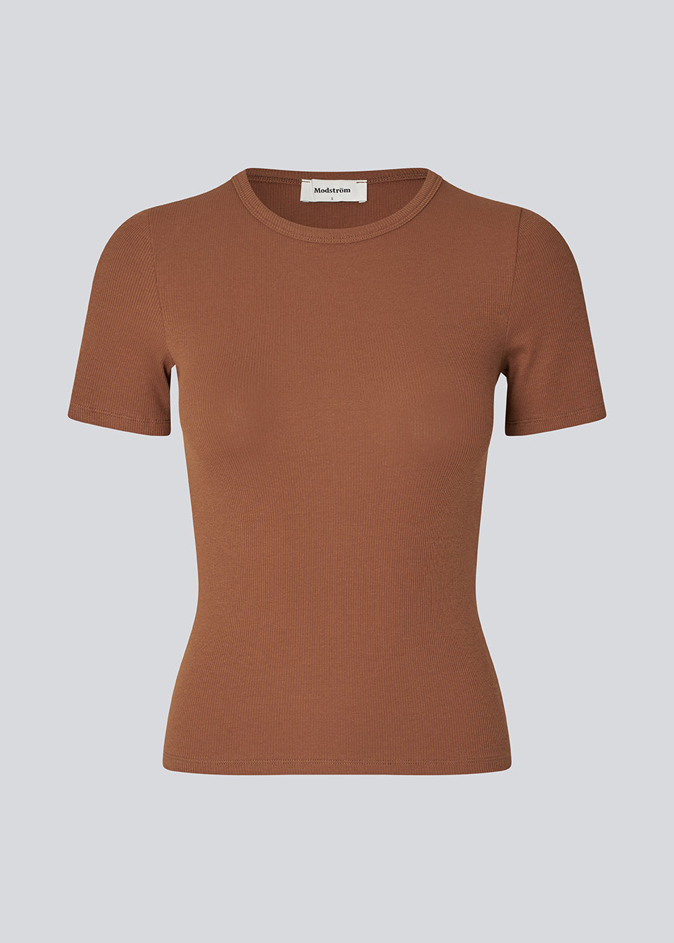Basic t-shirt in soft cotton rib with stretch. Igormd short t-shirt has a tight fit with short sleeves.