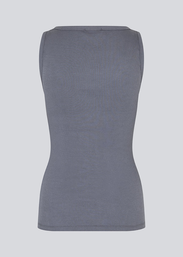 Soft basic crop top in soft cotton rib with stretch. IgorMD LS crop top has a tight, cropped fit with long sleeves.
